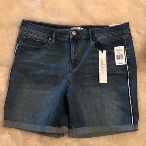 Nicole Miller Jean Shorts Size 14